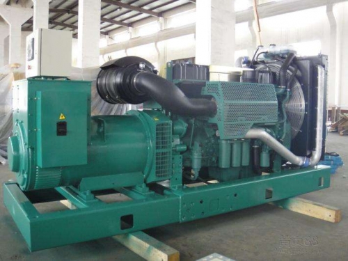 平阳便携静音：租赁无声发电机组，便携式解决能源需求